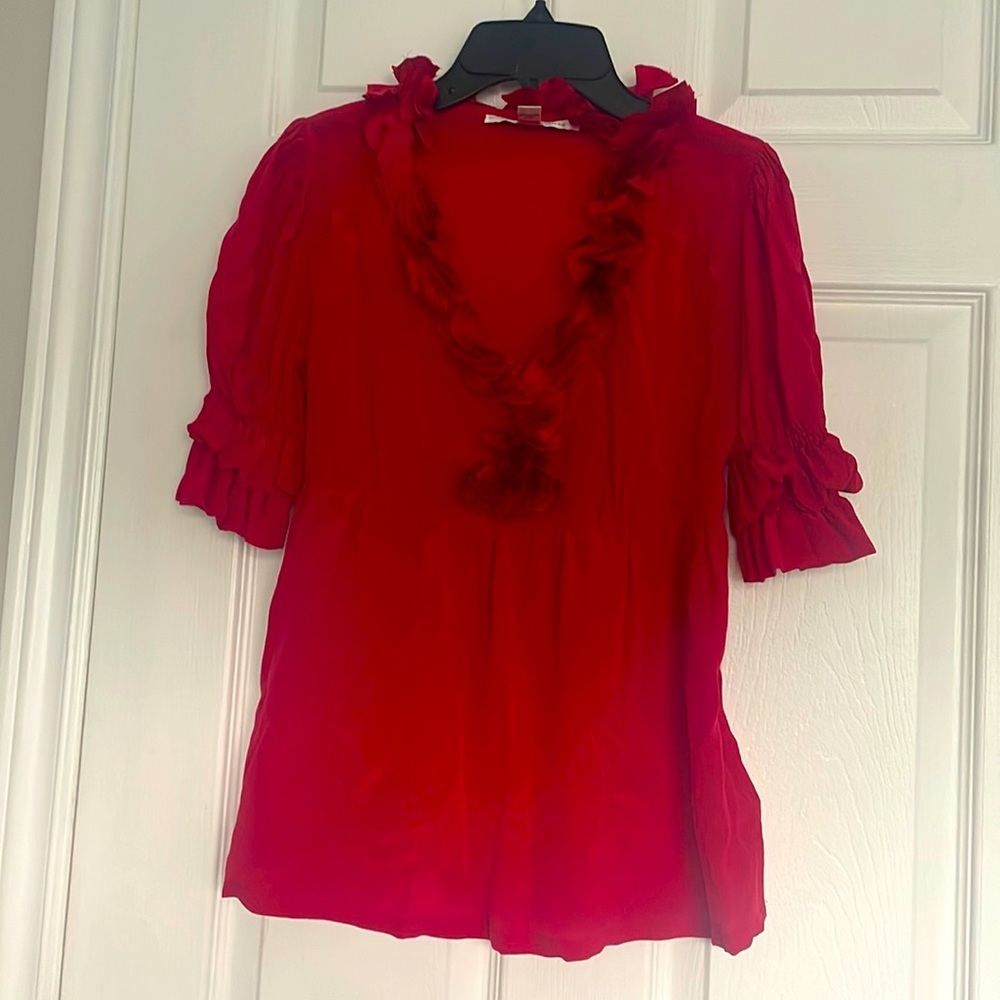 GORGEOUS RED SILK DVF BLOUSE